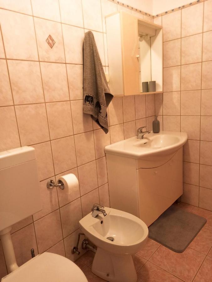 Apartman Dora Pula Exterior foto